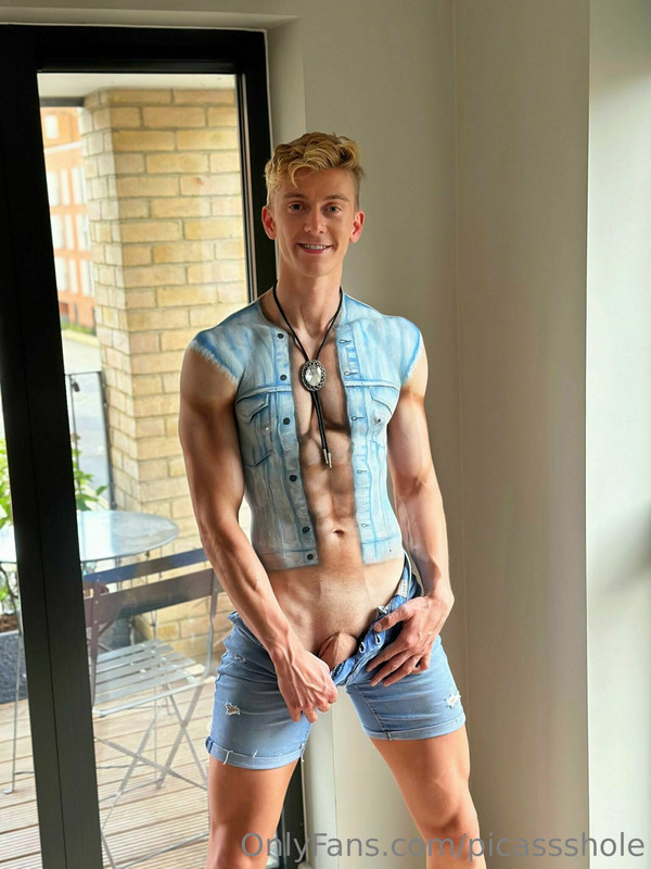 12 Sexy Cosplayer Picassshole Onlyfans porn
