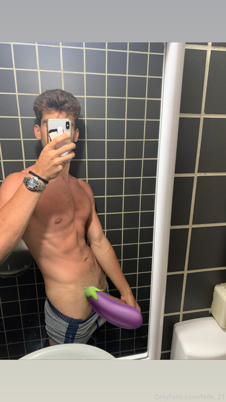 298 Italian muscle hunk Federico fede_21 onlyfans wank off porn