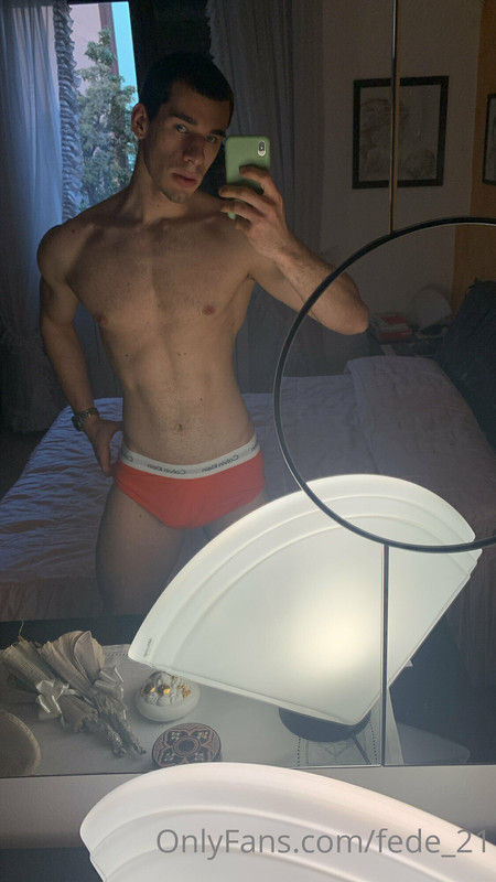30 Italian muscle hunk Federico fede_21 onlyfans wank off porn