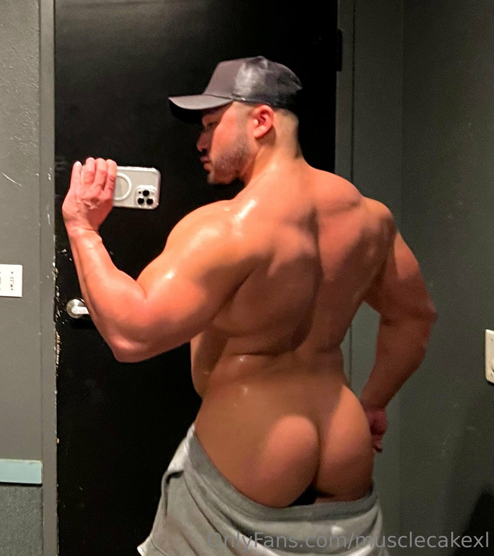 9 Beefy Hunk MuscleCakeXL OnlyFans porn