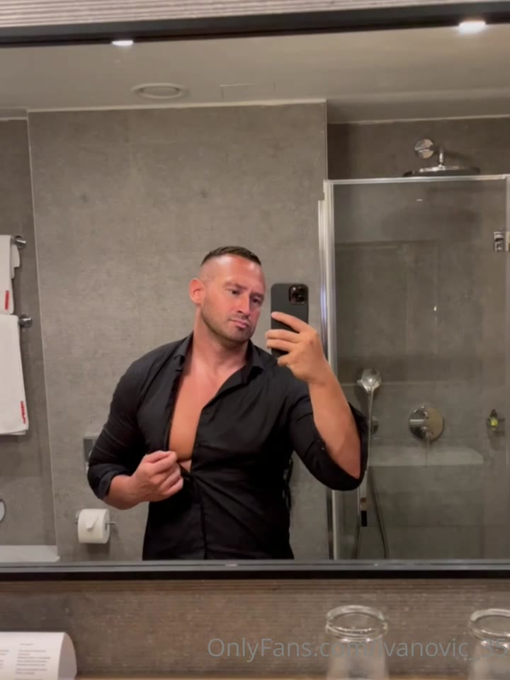 346 Serbian daddy Vladimir Ivanović   vladimir_35 onlyfans leaked