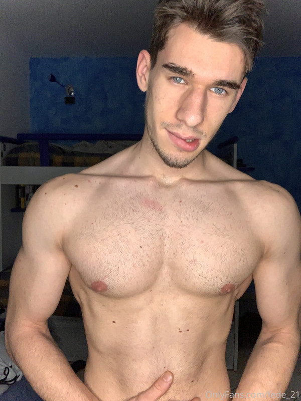 131 Italian muscle hunk Federico fede_21 onlyfans wank off porn