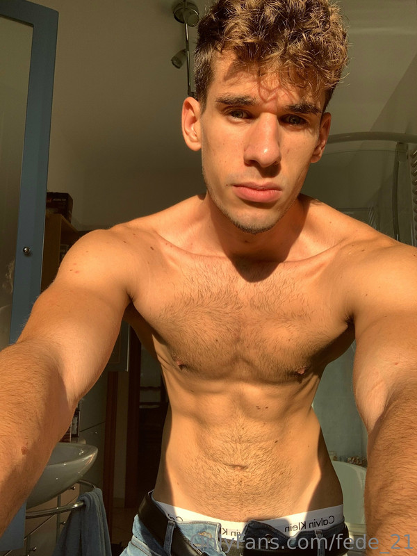 146 Italian muscle hunk Federico fede_21 onlyfans wank off porn