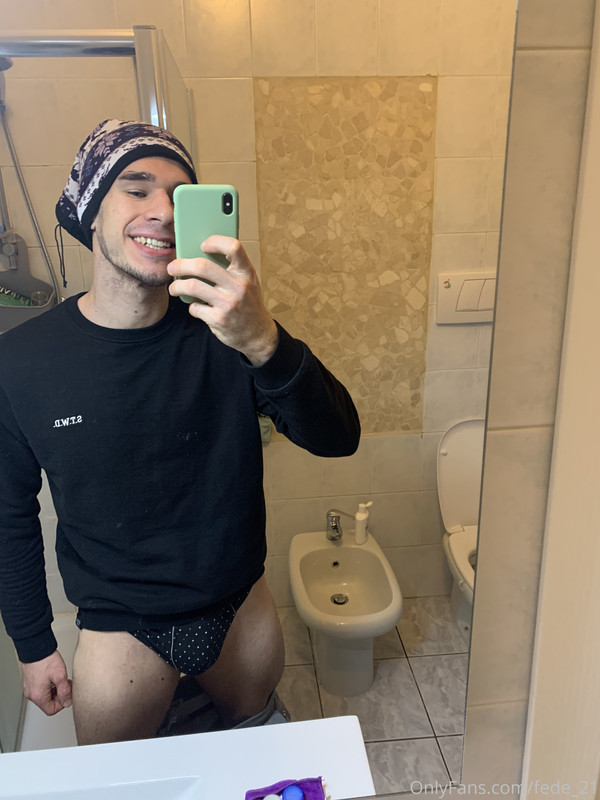 190 Italian muscle hunk Federico fede_21 onlyfans wank off porn