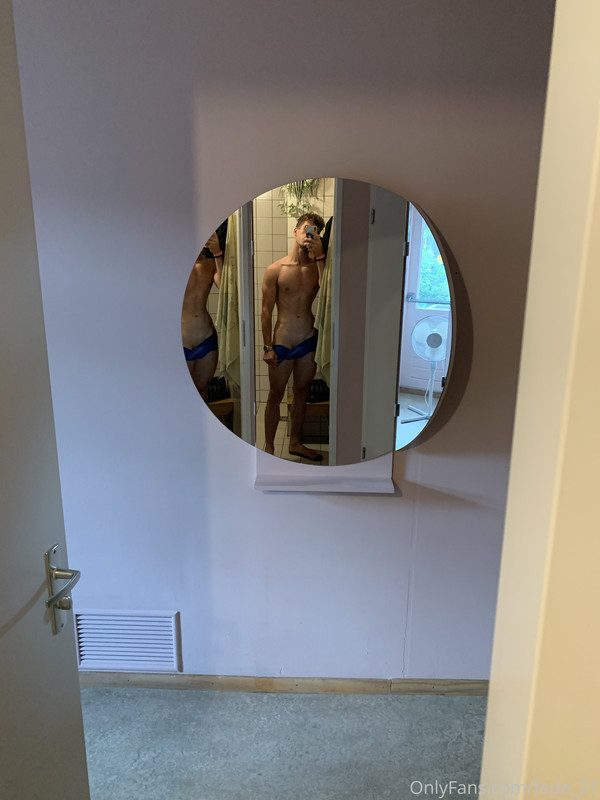 350 Italian muscle hunk Federico fede_21 onlyfans wank off porn