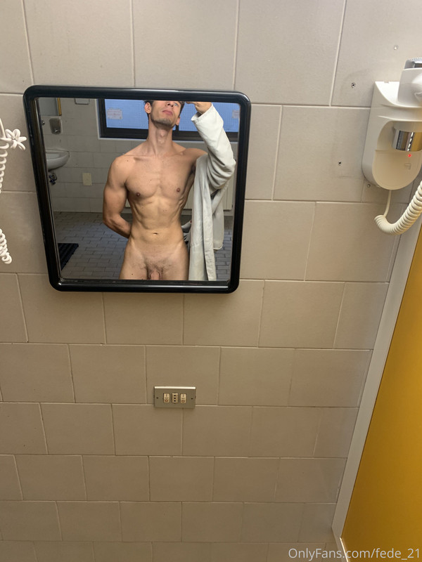 231 Italian muscle hunk Federico fede_21 onlyfans wank off porn