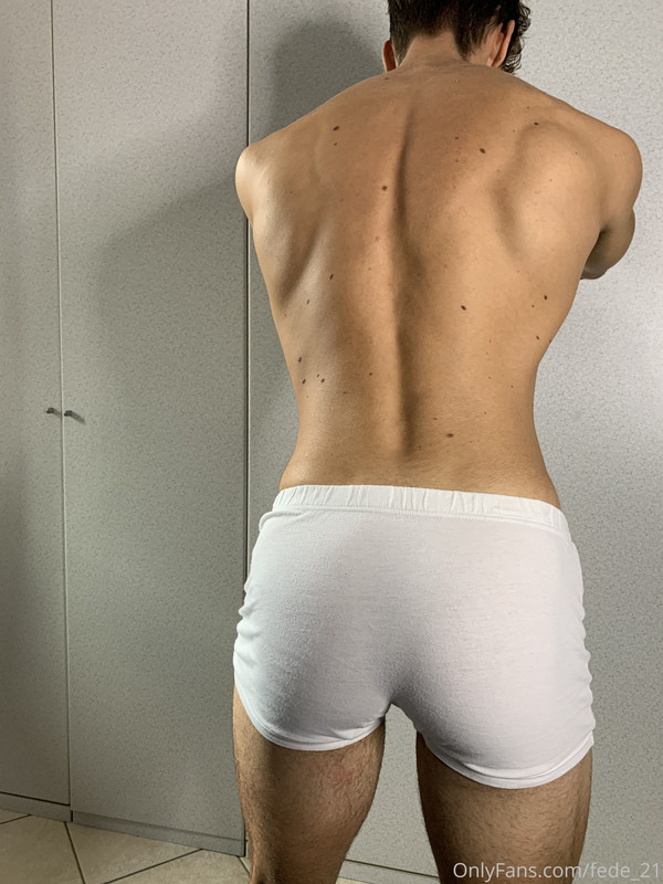 361 Italian muscle hunk Federico fede_21 onlyfans wank off porn
