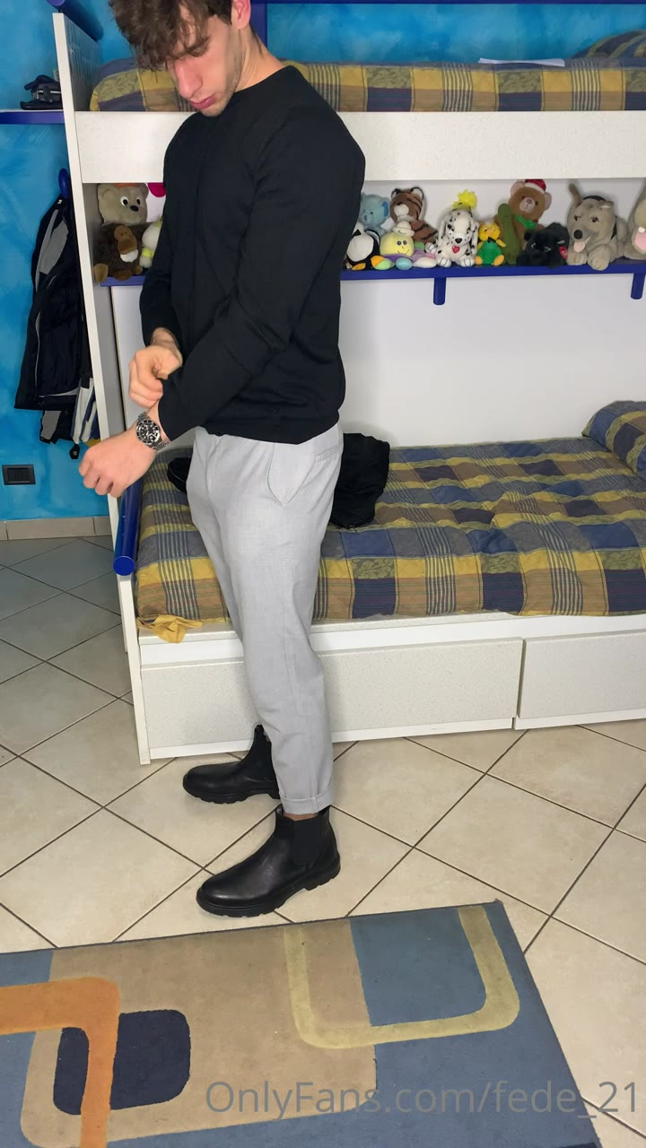 458 Italian muscle hunk Federico fede_21 onlyfans wank off porn