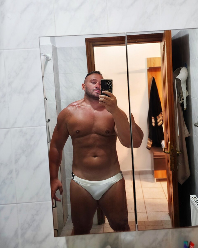 20 Serbian daddy Vladimir vladimir_35 onlyfans leaked