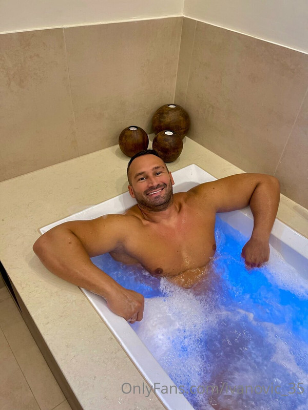 90 Serbian daddy Vladimir Ivanović   vladimir_35 onlyfans leaked