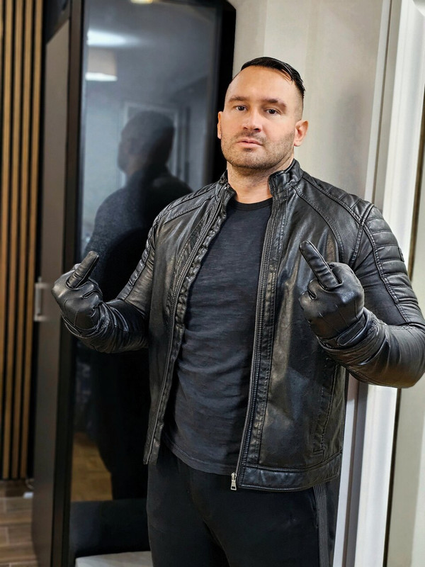 119 Serbian daddy Vladimir Ivanović   vladimir_35 onlyfans leaked
