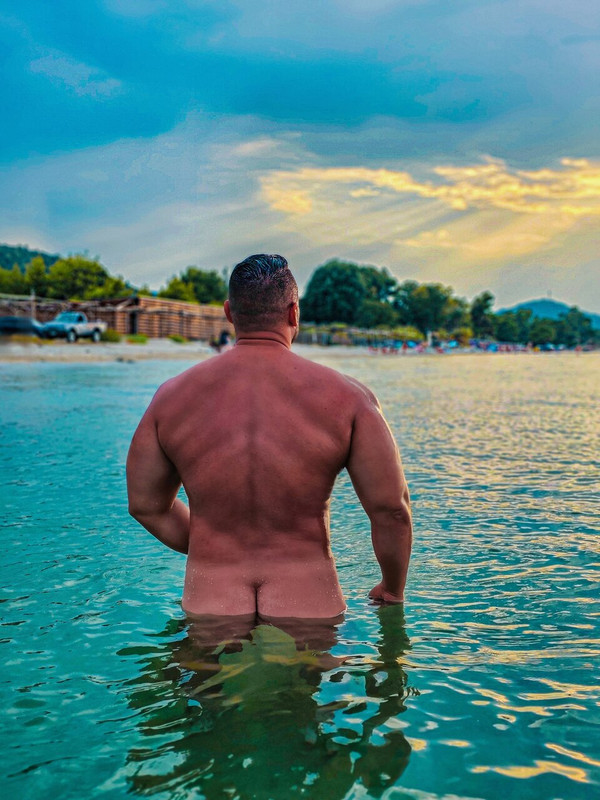 133 Serbian daddy Vladimir Ivanović   vladimir_35 onlyfans leaked