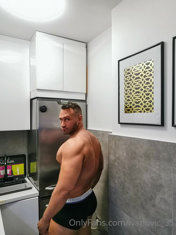 206 Serbian daddy Vladimir Ivanović   vladimir_35 onlyfans leaked