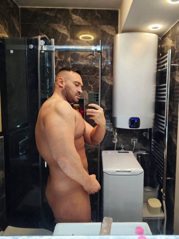 225 Serbian daddy Vladimir Ivanović   vladimir_35 onlyfans leaked