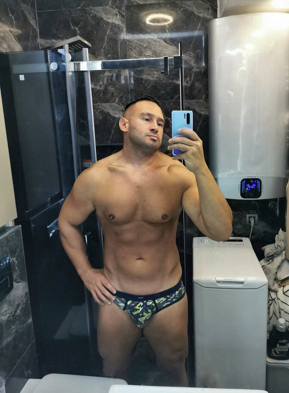 238 Serbian daddy Vladimir Ivanović   vladimir_35 onlyfans leaked