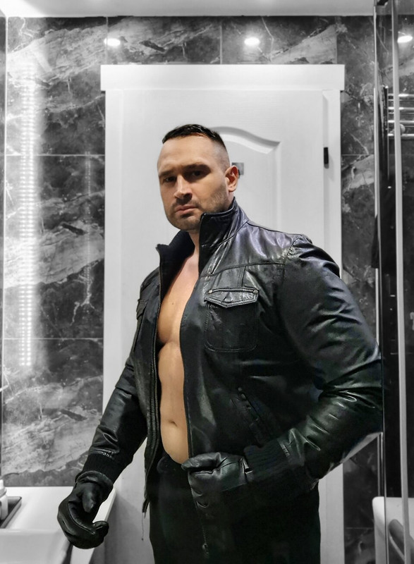 239 Serbian daddy Vladimir Ivanović   vladimir_35 onlyfans leaked