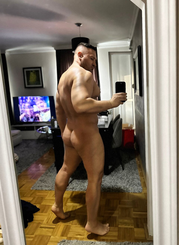 241 Serbian daddy Vladimir Ivanović   vladimir_35 onlyfans leaked