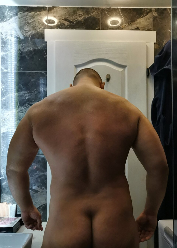 260 Serbian daddy Vladimir Ivanović   vladimir_35 onlyfans leaked