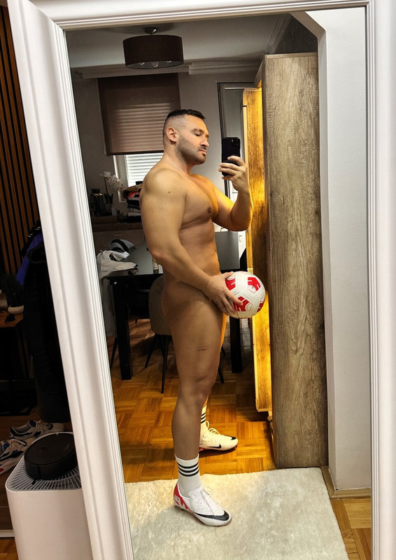 264 Serbian daddy Vladimir Ivanović   vladimir_35 onlyfans leaked