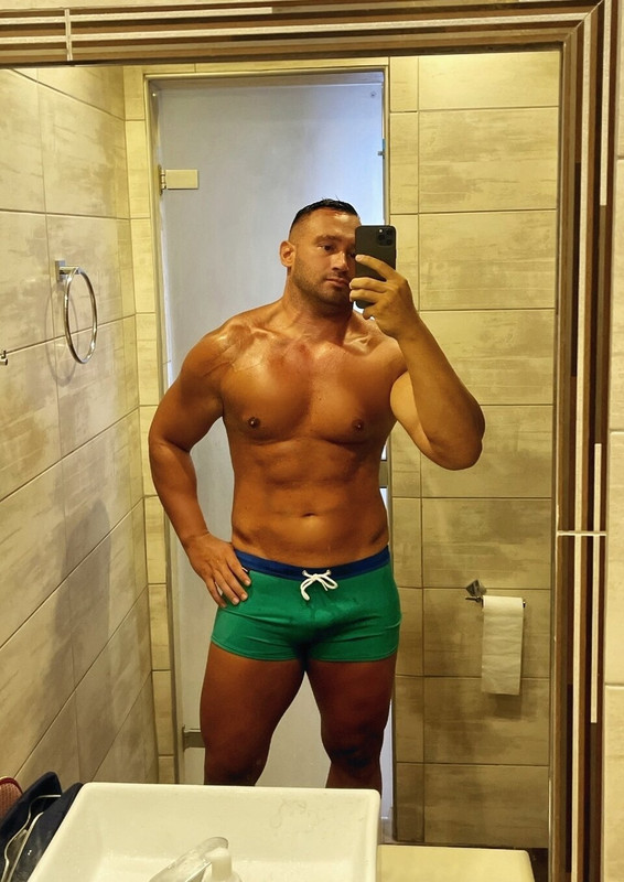 266 Serbian daddy Vladimir Ivanović   vladimir_35 onlyfans leaked