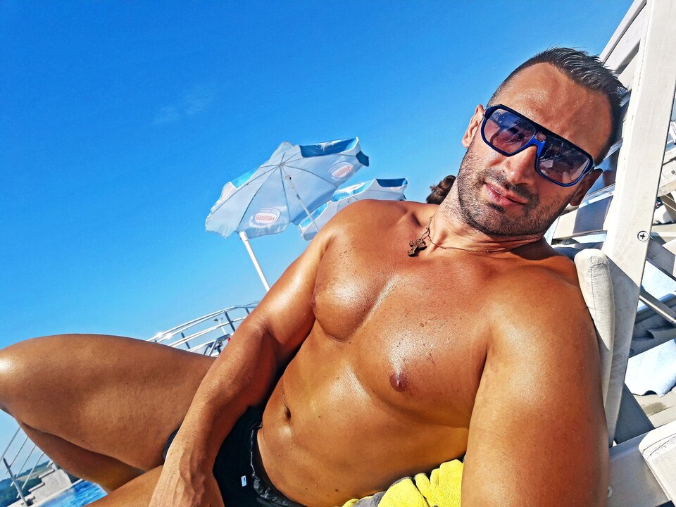 295 Serbian daddy Vladimir Ivanović   vladimir_35 onlyfans leaked