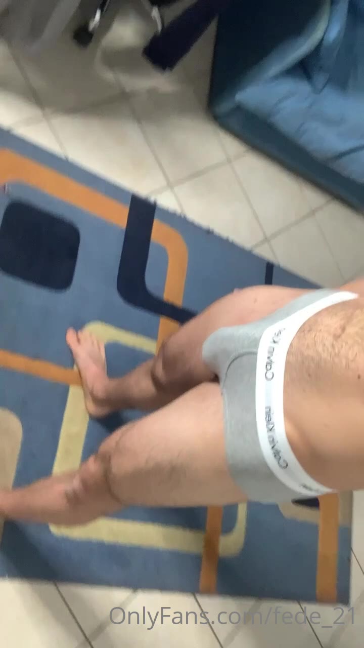424 Italian muscle hunk Federico fede_21 onlyfans wank off porn