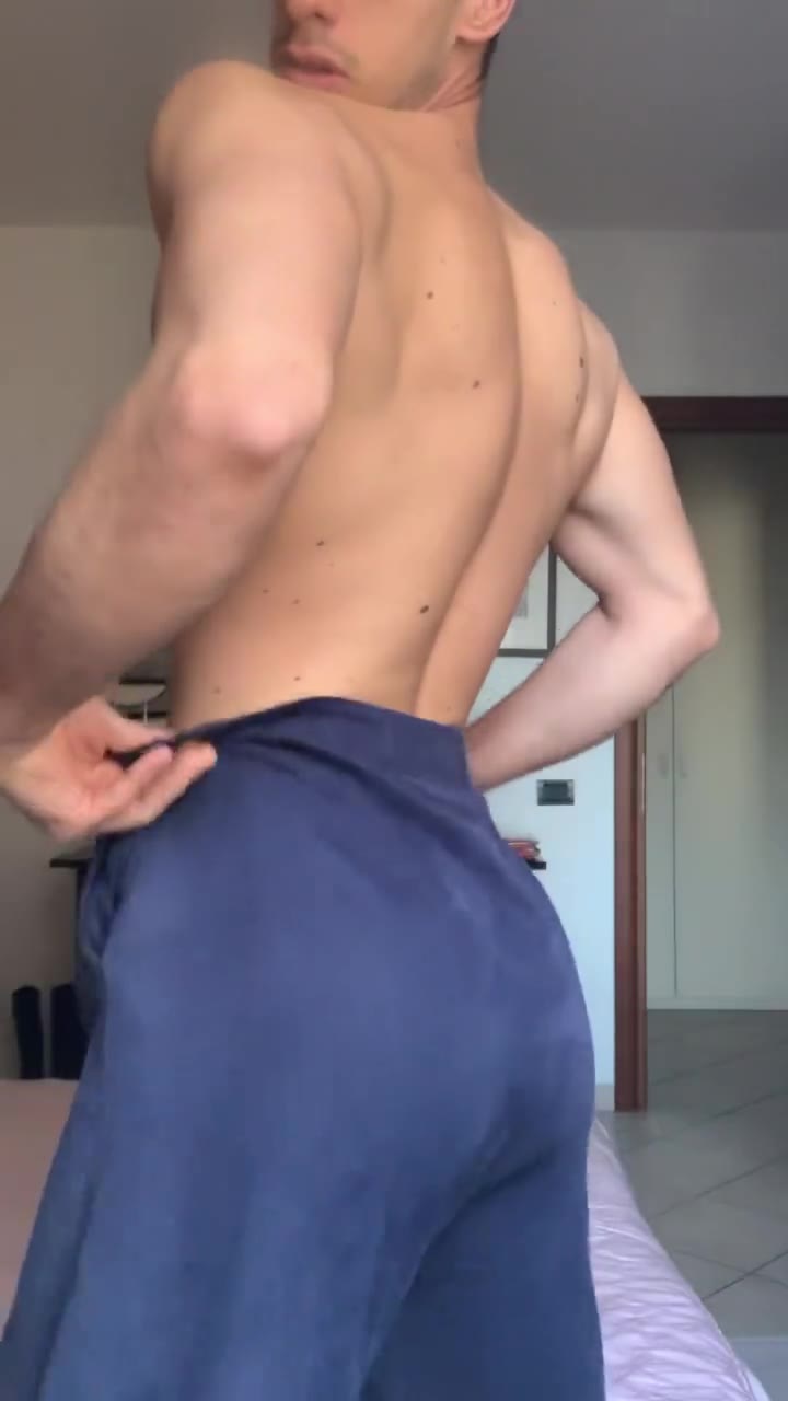 409 Italian muscle hunk Federico fede_21 onlyfans wank off porn