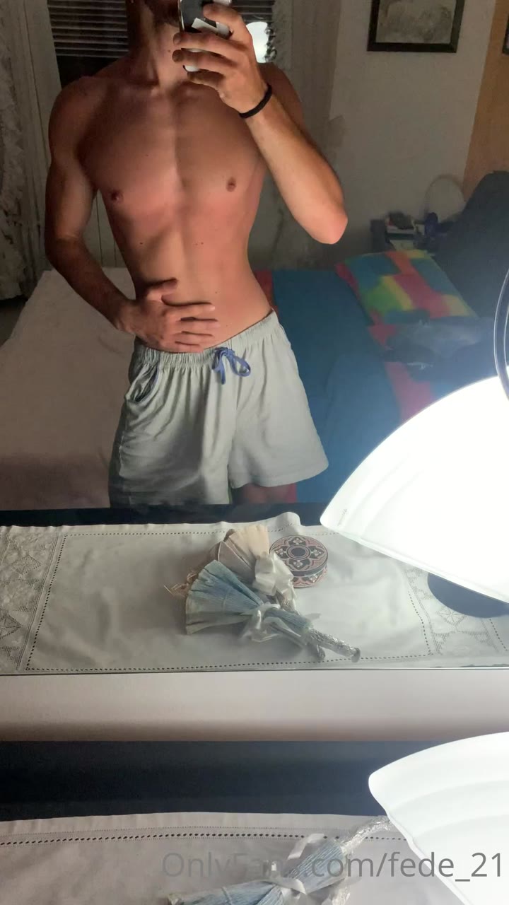 450 Italian muscle hunk Federico fede_21 onlyfans wank off porn