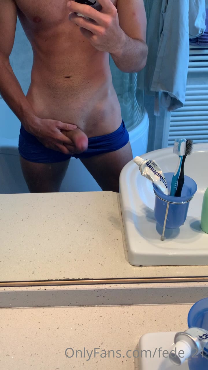 402 Italian muscle hunk Federico fede_21 onlyfans wank off porn