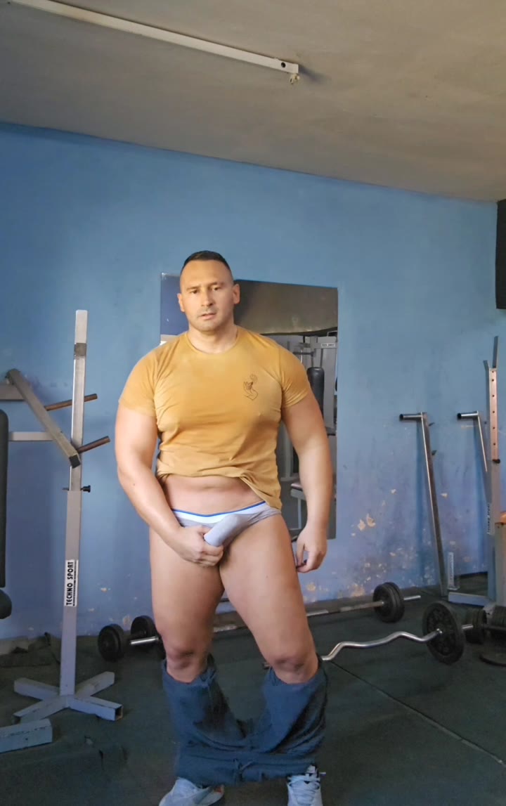 323 Serbian daddy Vladimir Ivanović   vladimir_35 onlyfans leaked