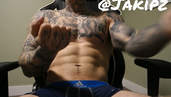 177 TikTok muscle CumSlut Jakipz ONLYFANS