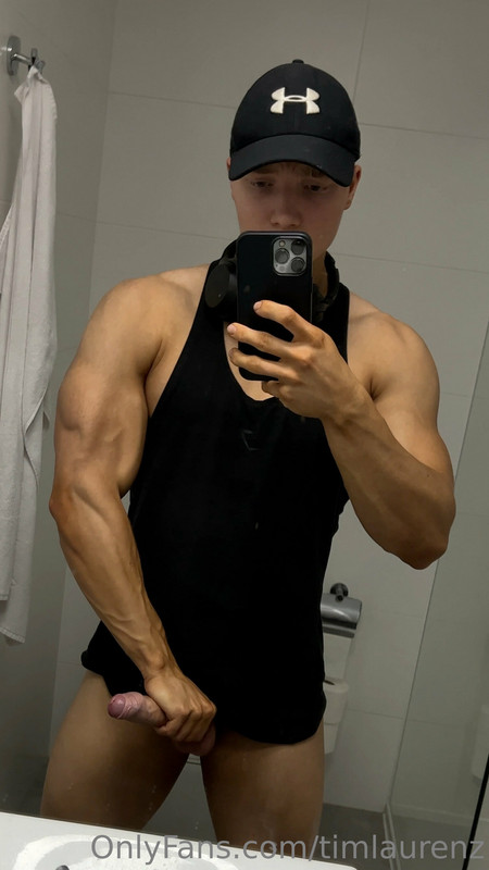 5 Cutie Sexy muscle blond Tiktoker Tim Laurenz timlaurenz OnlyFans porn