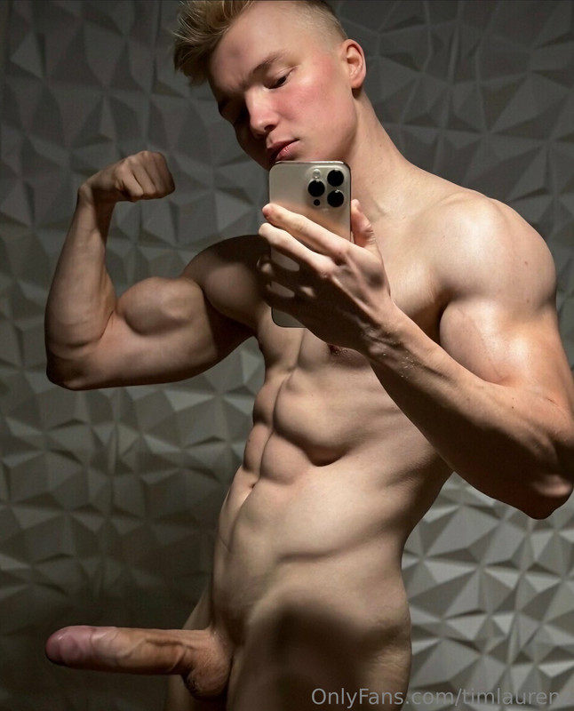 105 Cutie Sexy muscle blond Tiktoker Tim Laurenz timlaurenz OnlyFans porn