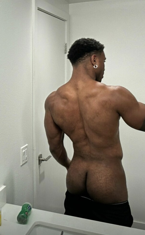 14 SEXY HUGE COCK BLACK TIKTOKER Siah Artis PRETTYSKINBOI ONLYFANS LEAKED