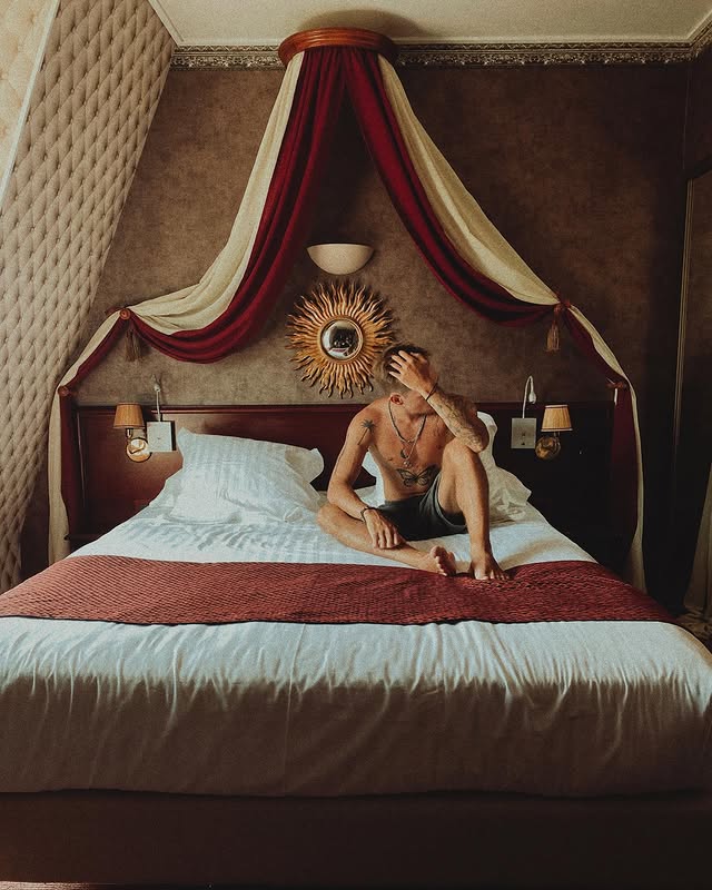 24 Sexy Guy marsloveyou Chaturbate Webcam Show