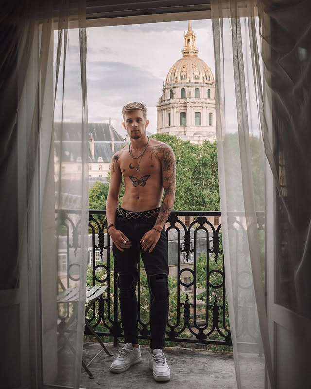 62 Sexy Guy marsloveyou Chaturbate Webcam Show