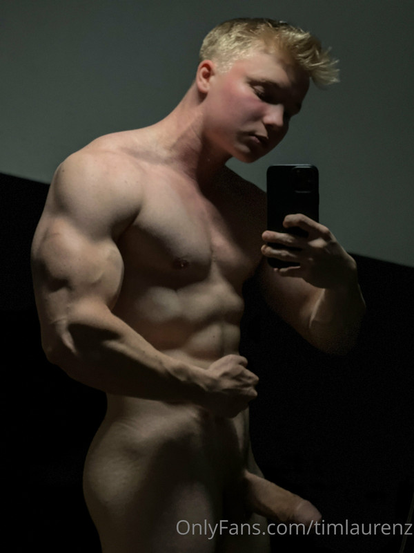 185 Cutie Sexy muscle blond Tiktoker Tim Laurenz timlaurenz OnlyFans porn