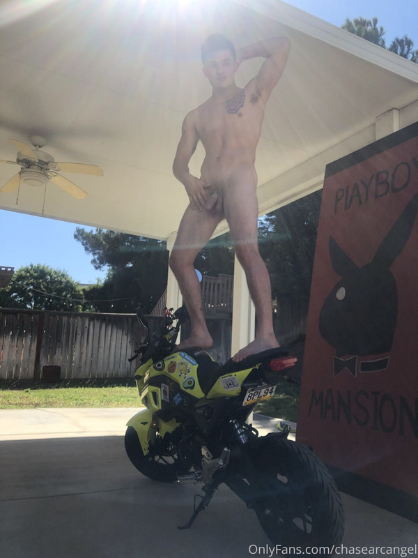 63 Muscle Jock Chase Arcangel chasearcangel wanking off on onlyfans
