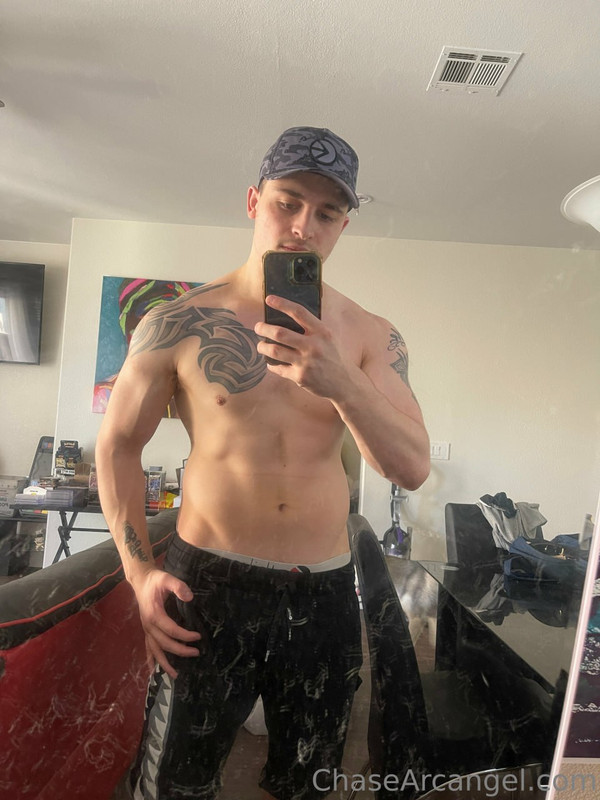 46 Muscle Jock Chase Arcangel chasearcangel wanking off on onlyfans