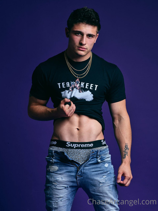 49 Muscle Jock Chase Arcangel chasearcangel wanking off on onlyfans