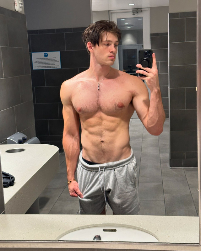 1    GAY  MUSCLE FAGGOT SLUT Chase Stobbe cmschse Onlyfans porn LEAKED