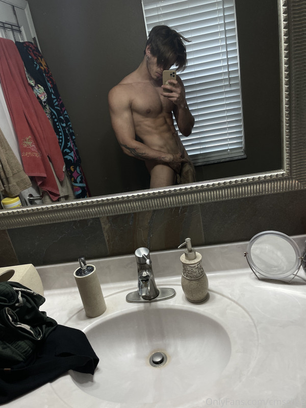 102    GAY  MUSCLE FAGGOT CUMSLUT WHORE Chase Stobbe cmschse Onlyfans porn LEAKED