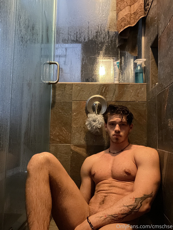 239    GAY  MUSCLE FAGGOT CUMSLUT WHORE Chase Stobbe cmschse Onlyfans porn LEAKED