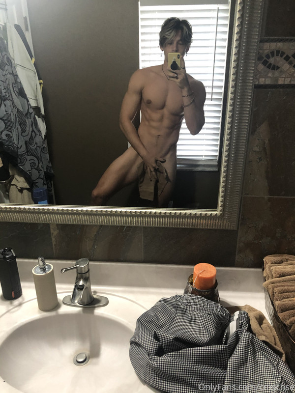 243    GAY  MUSCLE FAGGOT CUMSLUT WHORE Chase Stobbe cmschse Onlyfans porn LEAKED