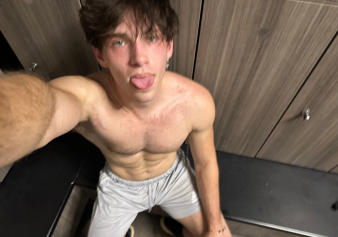 135    GAY  MUSCLE FAGGOT CUMSLUT WHORE Chase Stobbe cmschse Onlyfans porn LEAKED