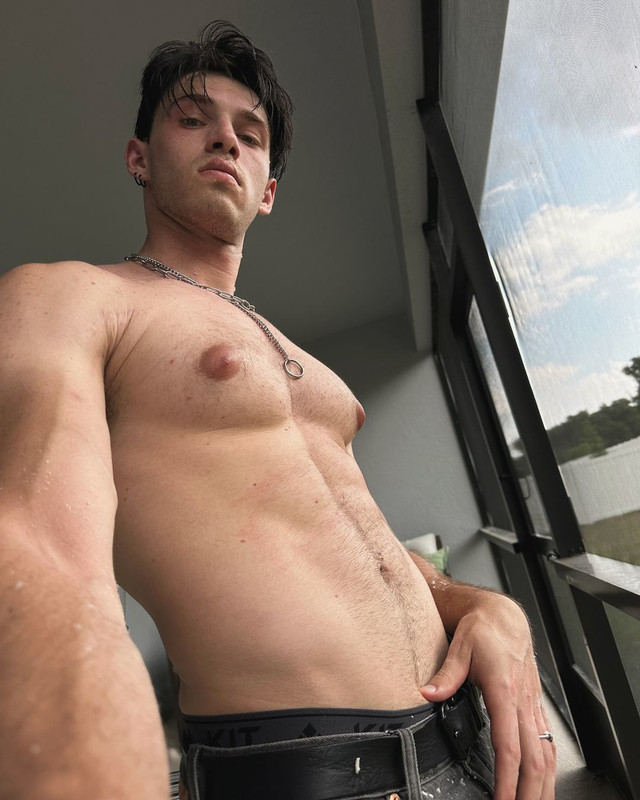 23    GAY  MUSCLE FAGGOT CUMSLUT WHORE Chase Stobbe cmschse Onlyfans porn LEAKED