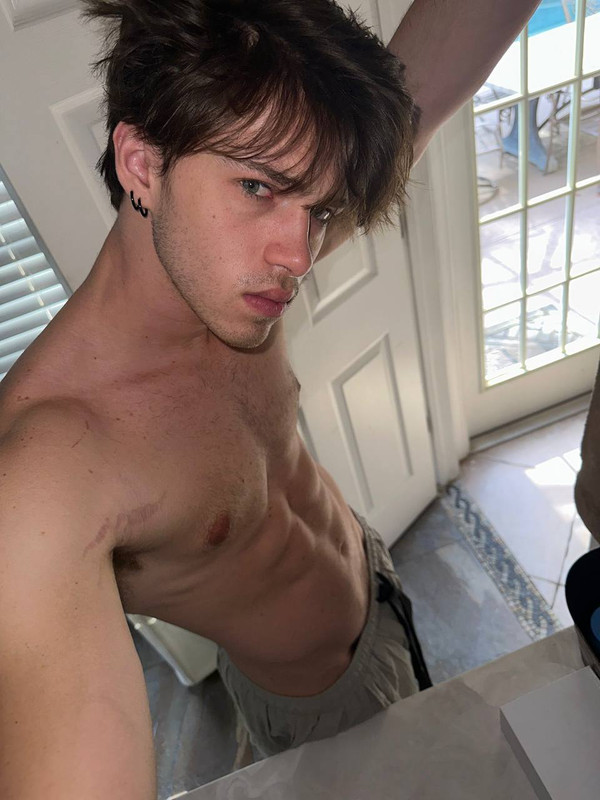 142    GAY  MUSCLE FAGGOT CUMSLUT WHORE Chase Stobbe cmschse Onlyfans porn LEAKED