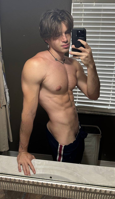 147    GAY  MUSCLE FAGGOT CUMSLUT WHORE Chase Stobbe cmschse Onlyfans porn LEAKED