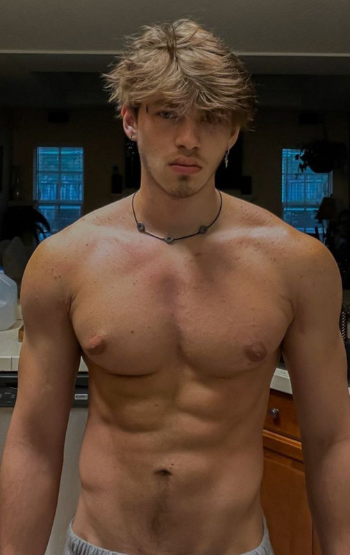281    GAY  MUSCLE FAGGOT CUMSLUT WHORE Chase Stobbe cmschse Onlyfans porn LEAKED