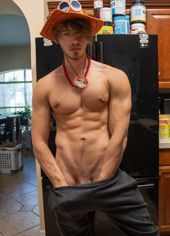 152    GAY  MUSCLE FAGGOT CUMSLUT WHORE Chase Stobbe cmschse Onlyfans porn LEAKED